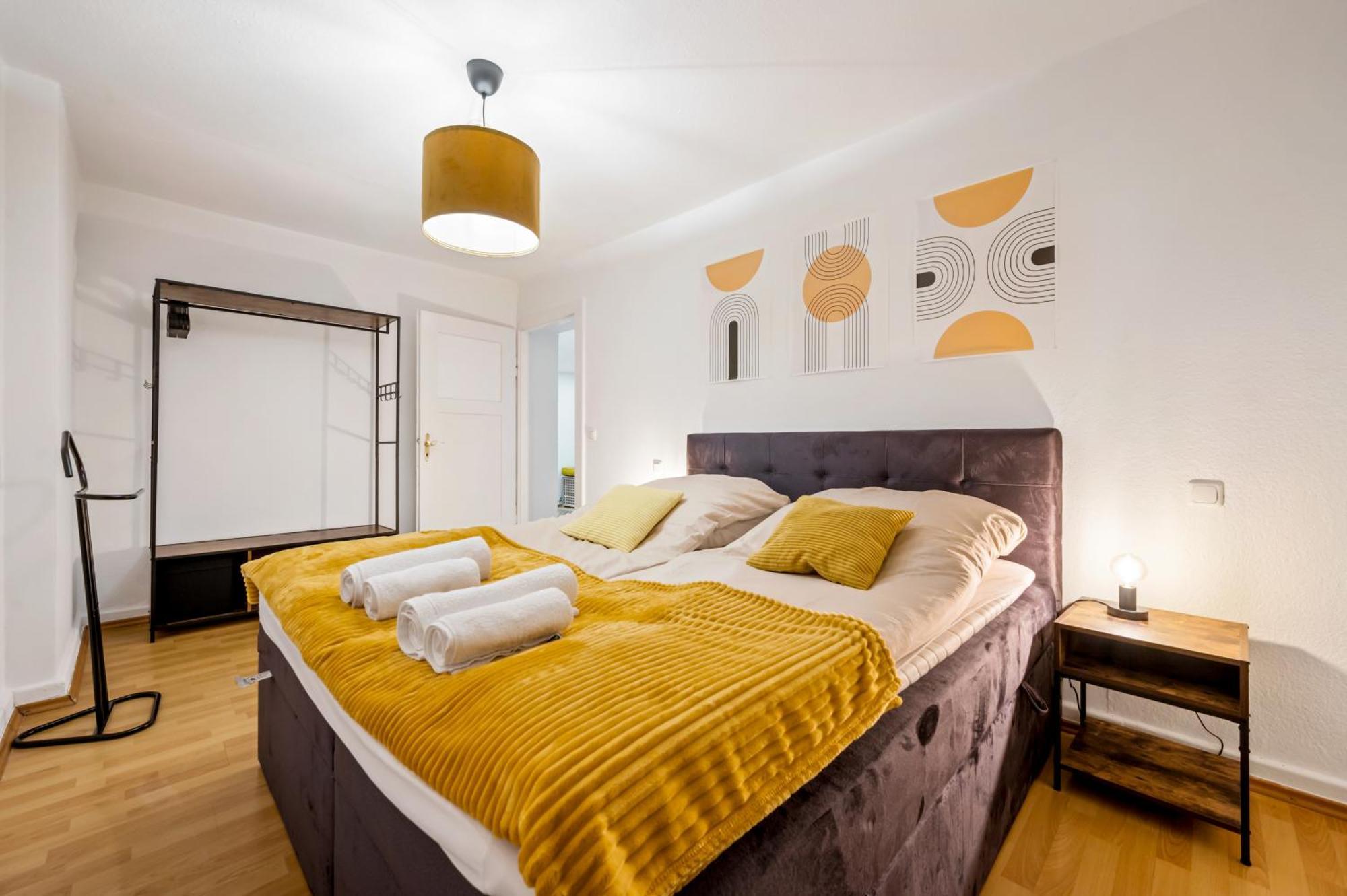 Cosy & Central, 500m From Main Station, Perfect For Work & Wiesbaden